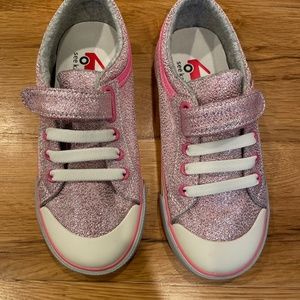See Kai Run little girls shoes size 13 (EU 31)